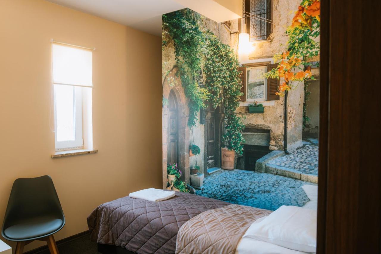 Kasztelan Hotel Krosno Bagian luar foto