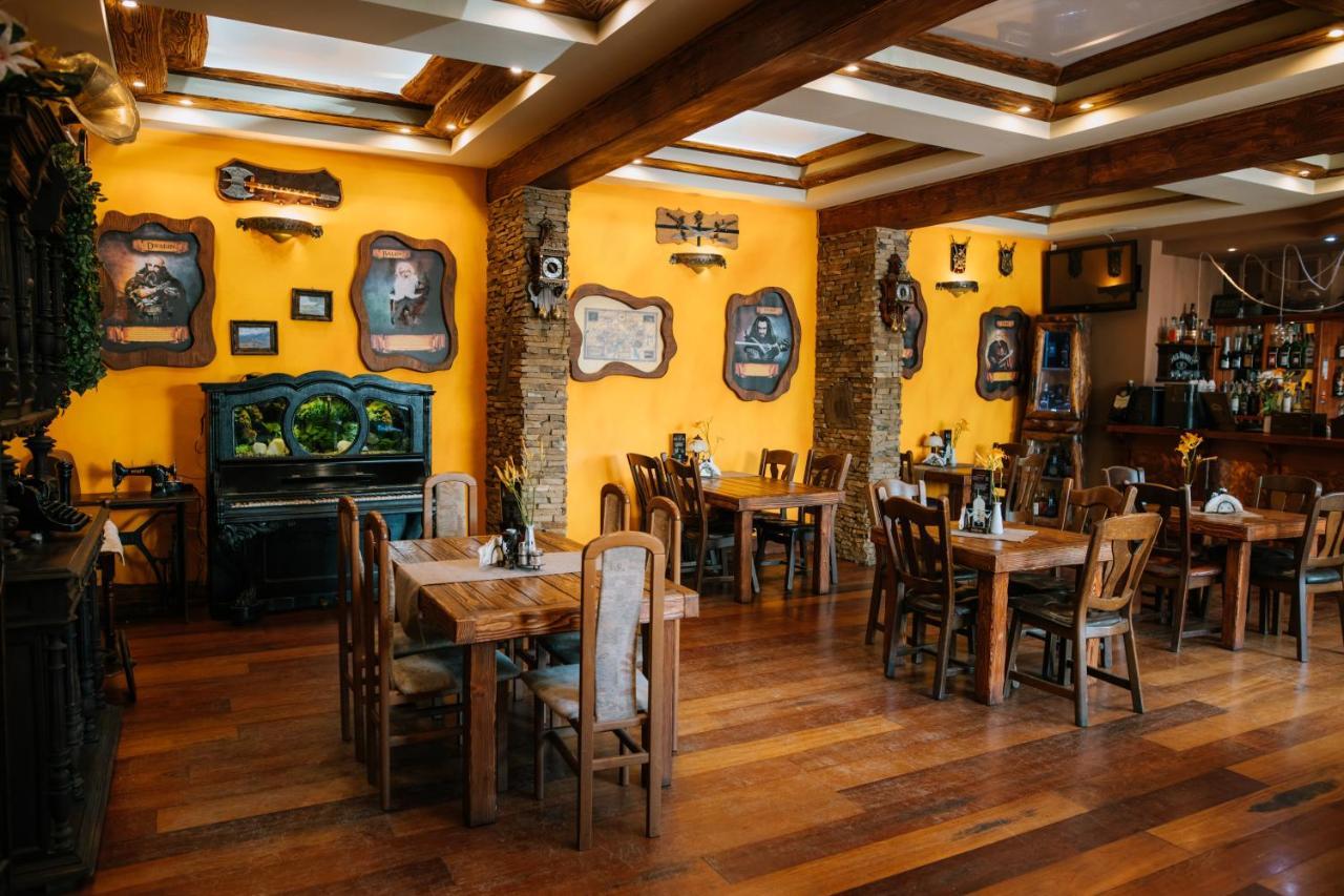 Kasztelan Hotel Krosno Bagian luar foto