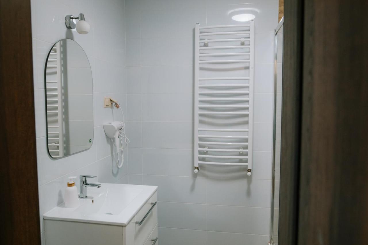 Kasztelan Hotel Krosno Bagian luar foto